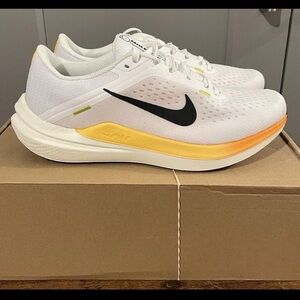 Nike Winflo 10 White Citron Pulse Women Size